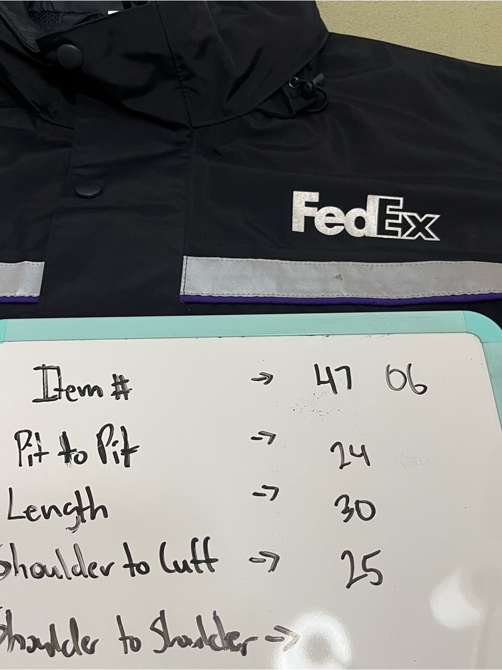 FedEx Stan Herman VF Imagewear Reflective Rain Coat Windbreaker Hooded Zip Sz L - Picture 11 of 11